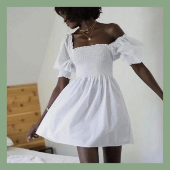 Hill House Dresses & Skirts - Hill House Athena White Swiss dot nap dress sz Small